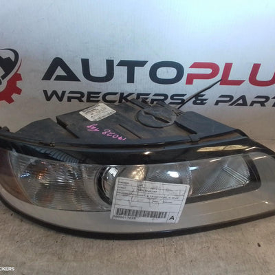 2007 Volvo S40 Right Headlamp