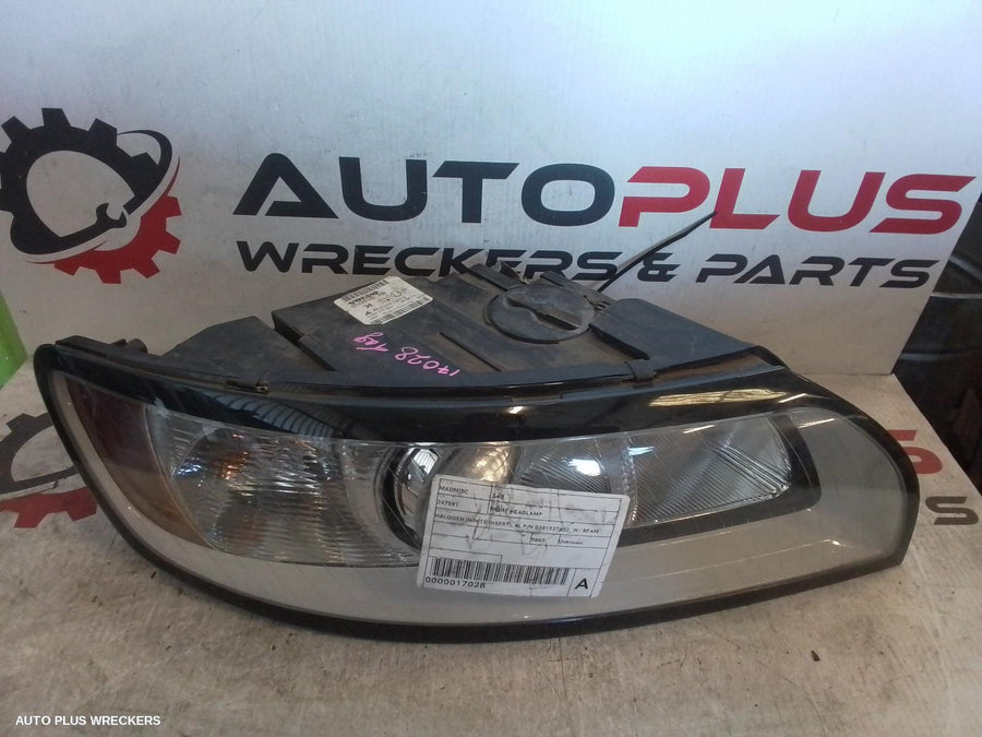 2007 Volvo S40 Right Headlamp
