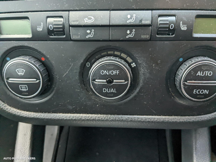 2006 Volkswagen Jetta Bonnet