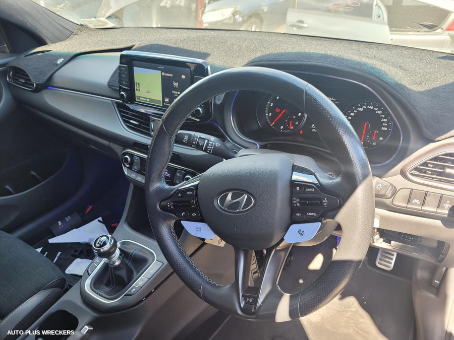 2018 Hyundai I30 Left Front Door