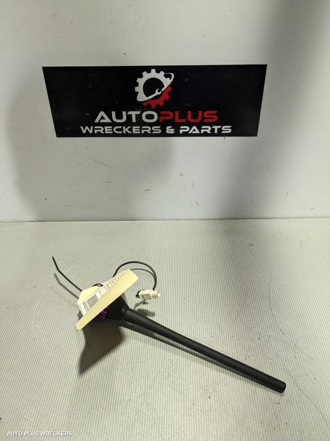 2010 Volkswagen Polo Antenna