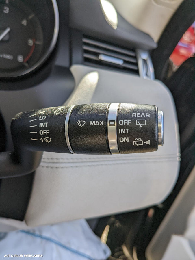 2012 LAND ROVER RANGEROVER EVOQUE LEFT DOOR MIRROR