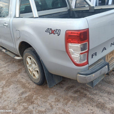 2014 Ford Ranger Right Rear Door Window