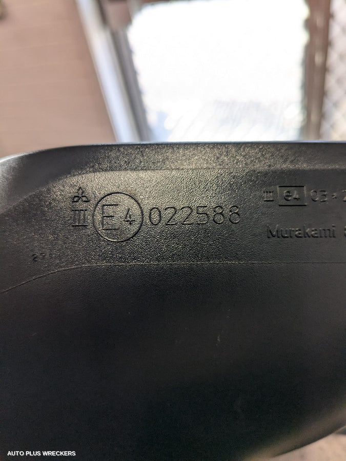 2020 Mitsubishi Outlander Right Door Mirror
