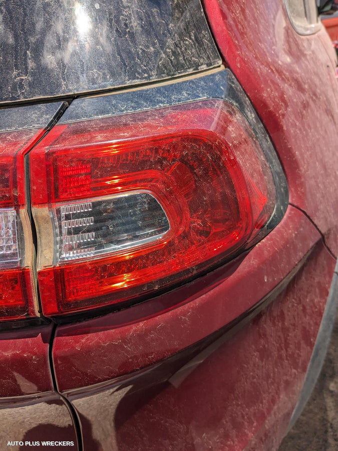 2015 Jeep Cherokee Left Front Door Window