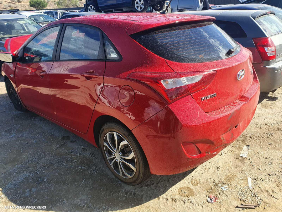 2012 Hyundai I30 Right Front Door
