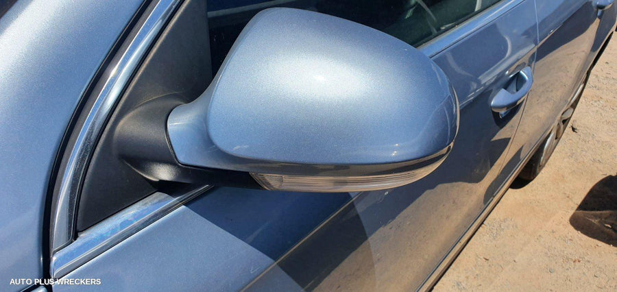 2006 Volkswagen Passat Left Rear Door Sliding