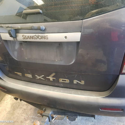 2006 Ssangyong Rexton Right Taillight