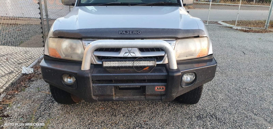 2005 Mitsubishi Pajero Bonnet