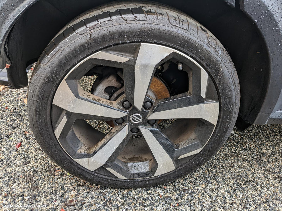 2021 NISSAN JUKE LEFT GUARD