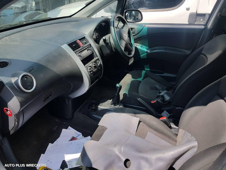 2008 MITSUBISHI COLT DOOR HANDLE