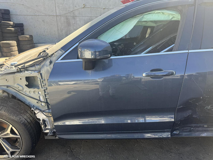 2022 Volvo Xc60 Left Door Mirror