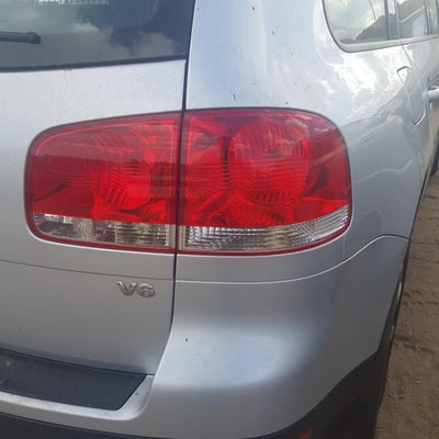 2003-2006 Volkswagen Touareg Right Door Mirror
