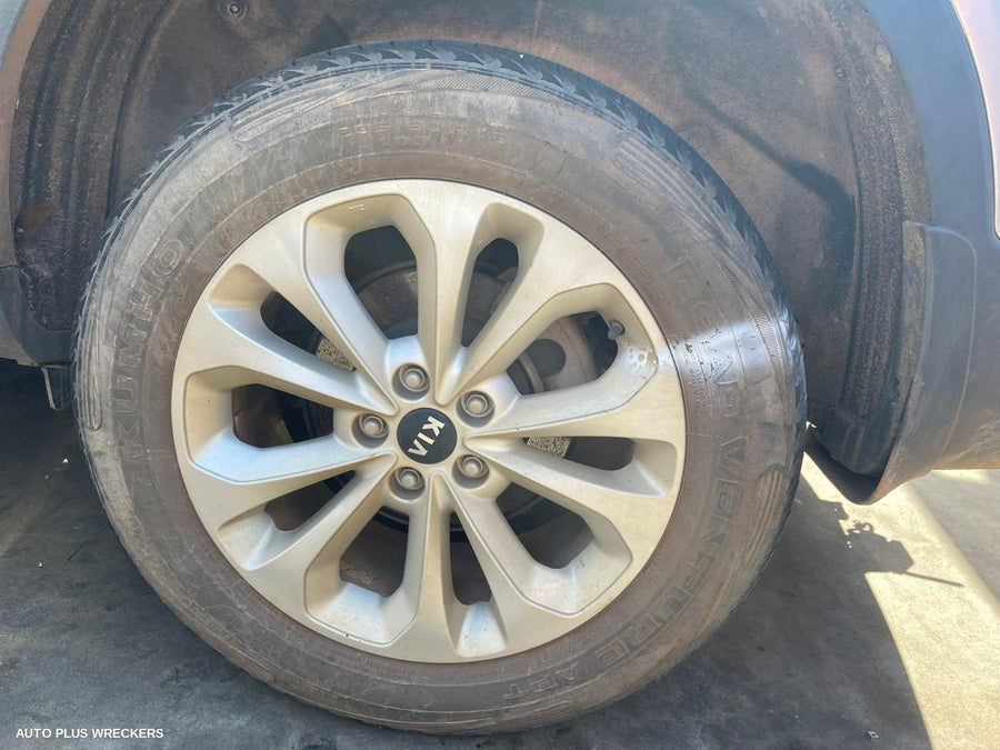 2014 Kia Sorento Console