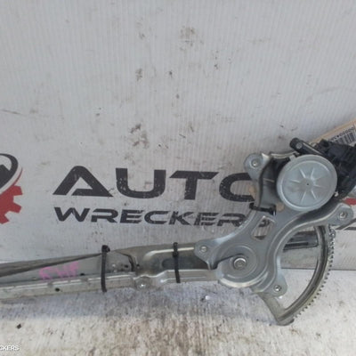 2006 Toyota Hiace Right Front Window Reg Motor