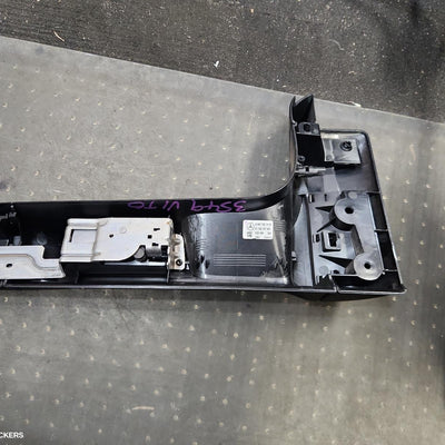 2015-2026 Mercedes Vito Door Handle