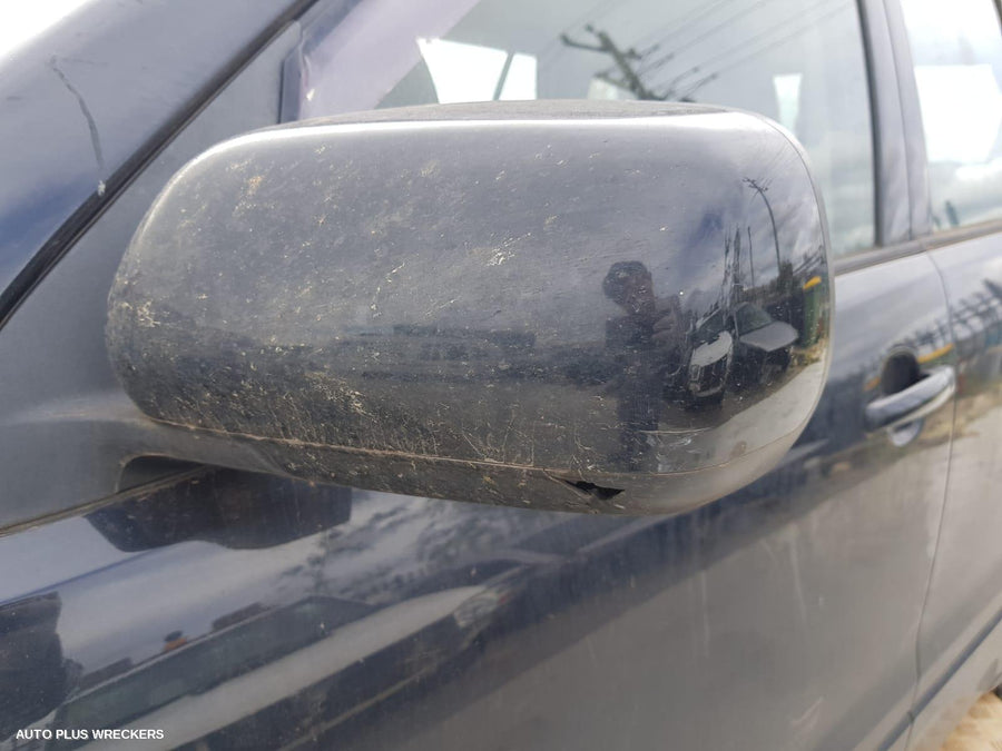 2006 Suzuki Vitara Right Front Door