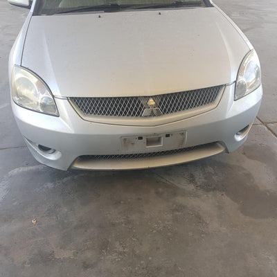 2005-2008 Mitsubishi 380 Left Front Window Reg Motor
