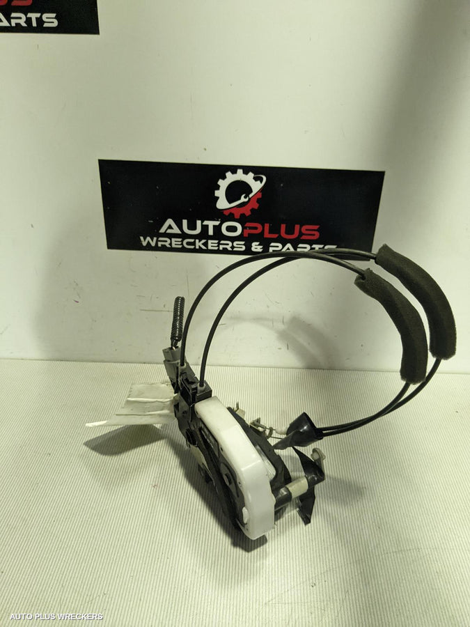 2014 Nissan Pulsar Door Boot Gate Lock