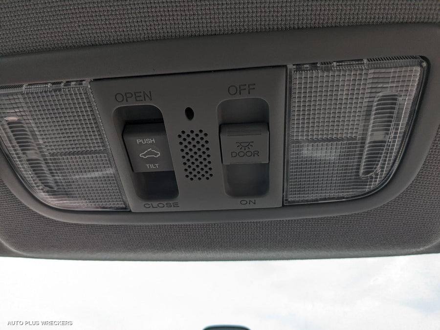 2012 Honda Odyssey Right Front Window Reg Motor