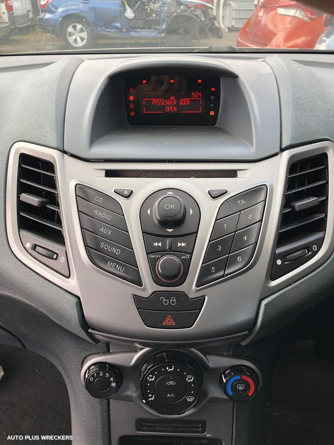 2009 Ford Fiesta Right Rear Door Window