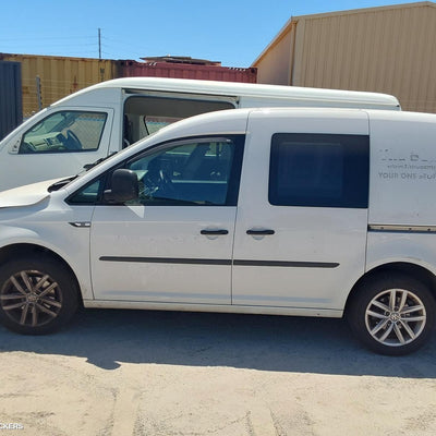2015-2021 Volkswagen Caddy Left Door Mirror