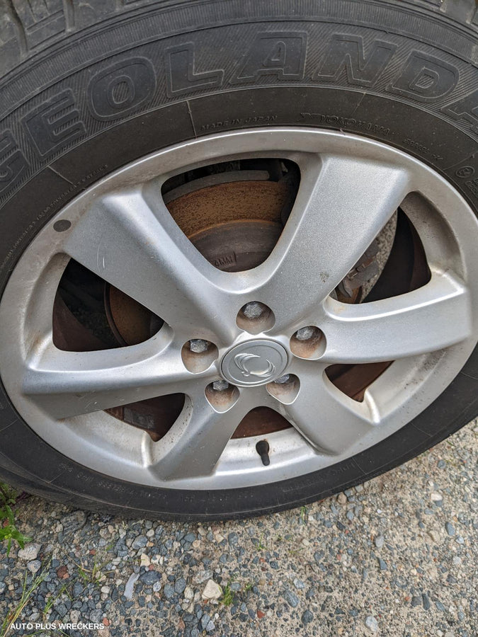 2011 Ssangyong Korando Right Front Door Window