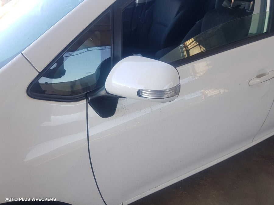 2010 Toyota Corolla Radio Cd Dvd Sat Tv