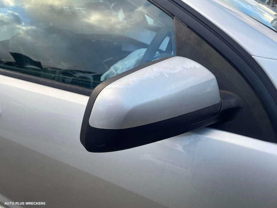 2006 Holden Commodore Right Door Mirror
