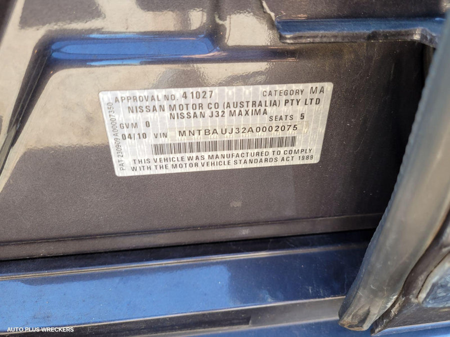 2010 Nissan Maxima Left Rear Door Sliding