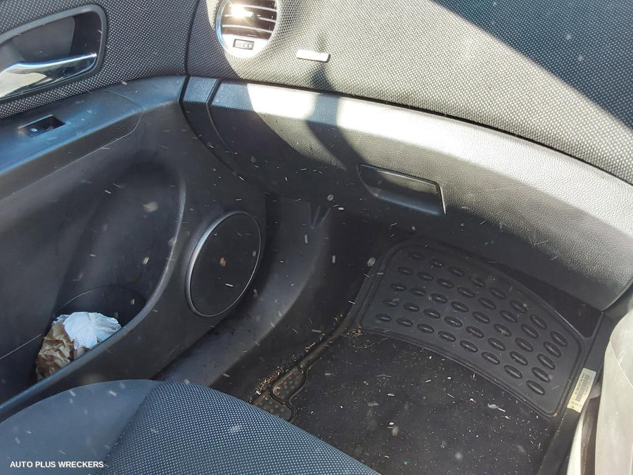 2013 Holden Cruze Right Rear Door Sliding