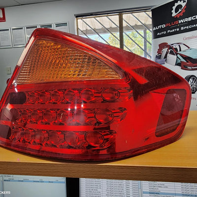 2001-2004 Nissan Skyline Right Taillight