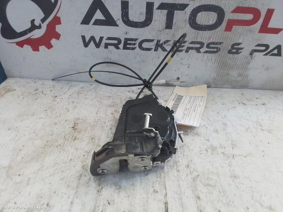 2014-2019 Toyota Yaris Door Boot Gate Lock