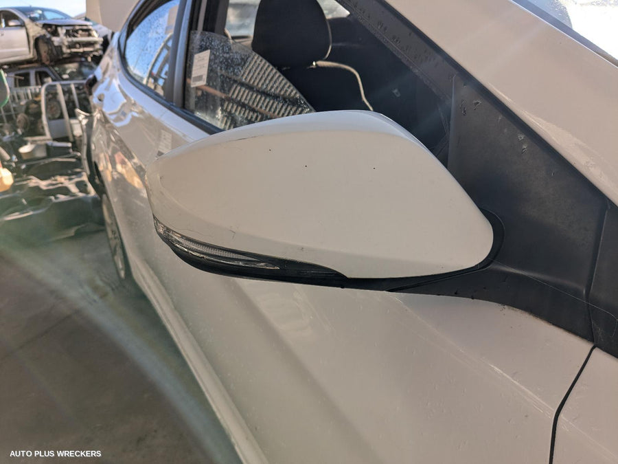 2012 Hyundai Elantra Right Door Mirror