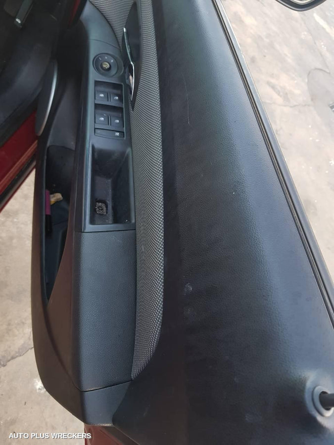 2010 Holden Cruze Sunvisor