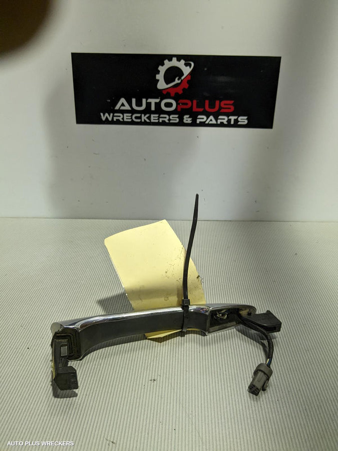 2011 Hyundai I45 Door Handle