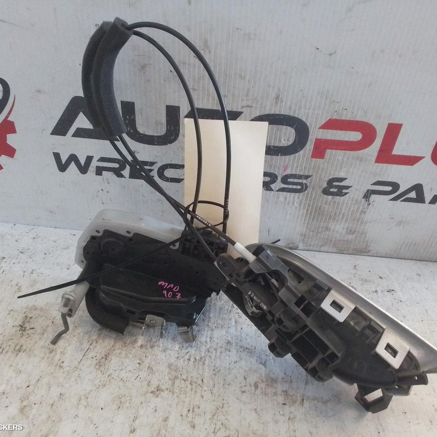 2012-2017 Nissan Pulsar Door Boot Gate Lock