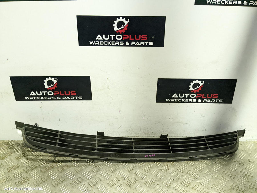 2008 Toyota Corolla Grille