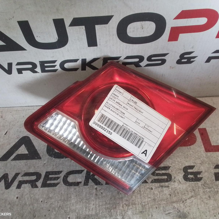 2009-2017 Holden Cruze Rear Garnish