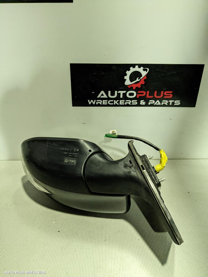 2012-2017 Nissan Pulsar Left Door Mirror