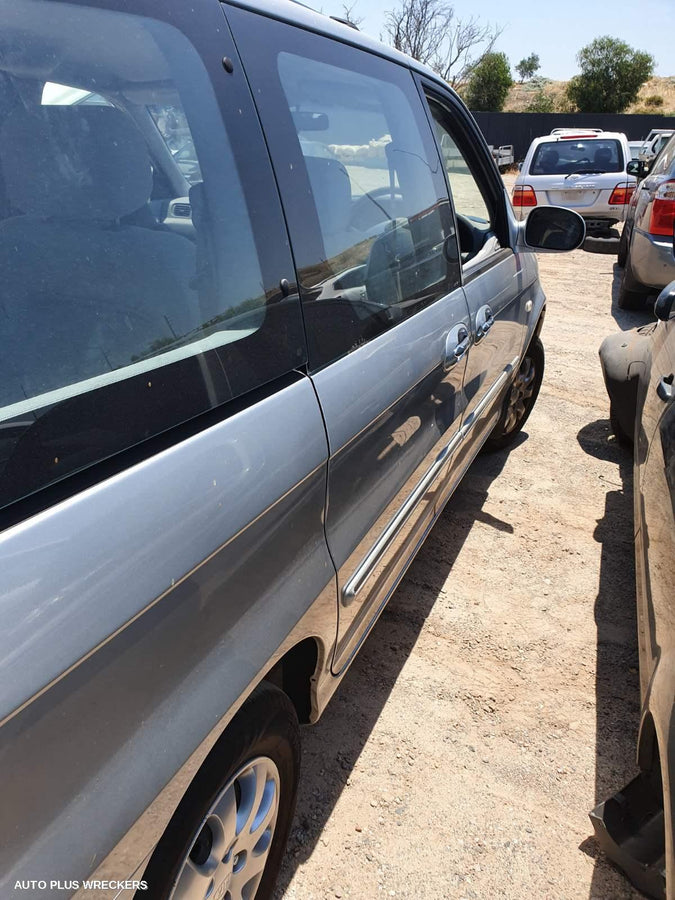 2004 Kia Carnival/grand Carnival Left Guard