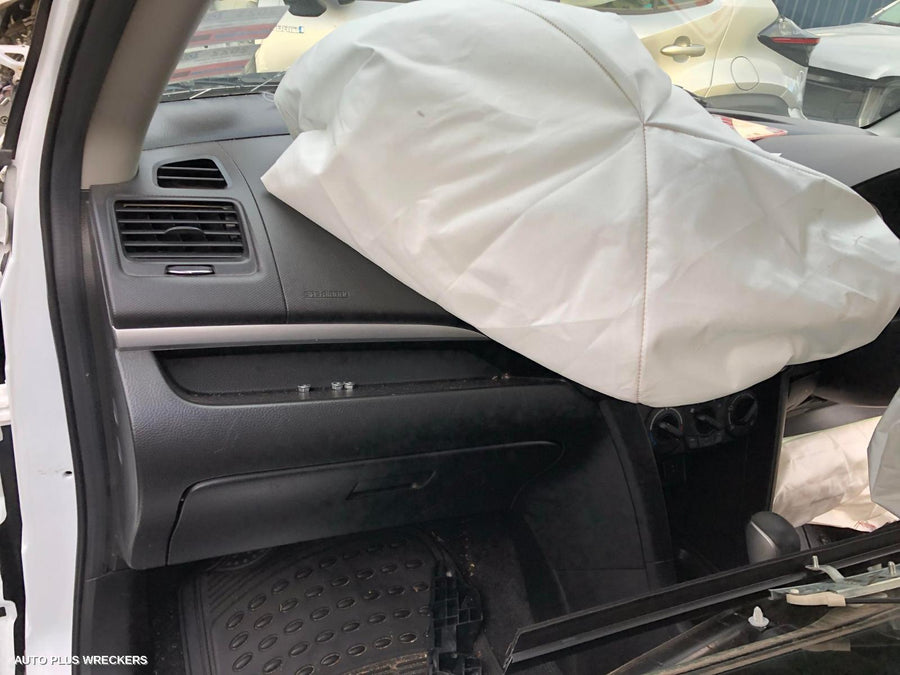 2014 Suzuki Swift Left Rear 1 4 Door Glass