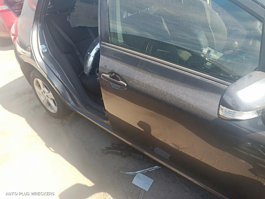 2007-2012 Toyota Corolla Right Front Door