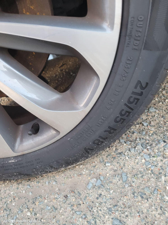 2010 Nissan Dualis Parcel Shelf