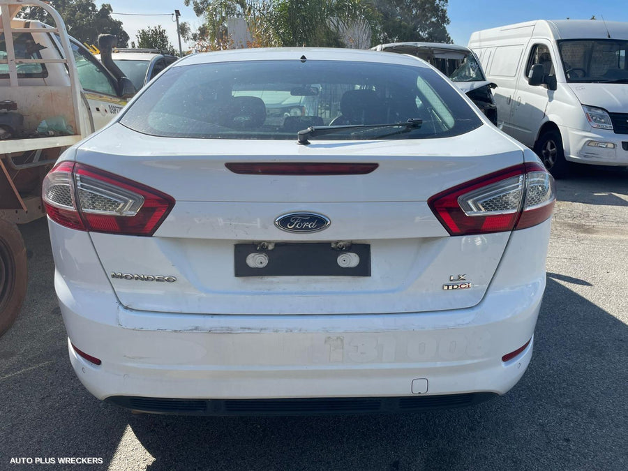 2014 Ford Mondeo Air Cleaner Box