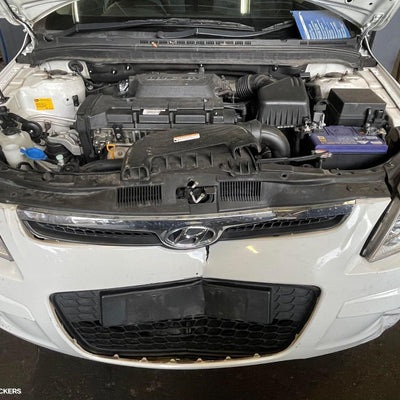 2009 Hyundai I30 Right Headlamp