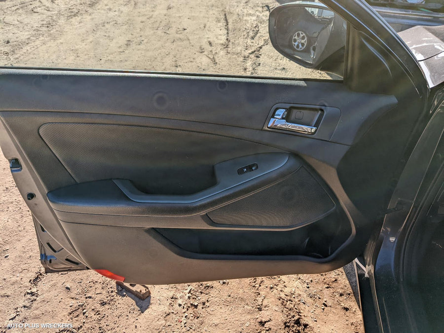 2013 Kia Optima Left Front Door