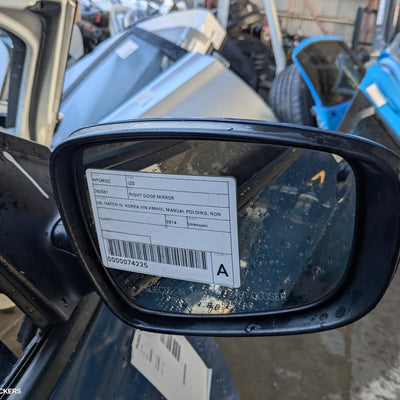 2014 Hyundai I30 Right Door Mirror