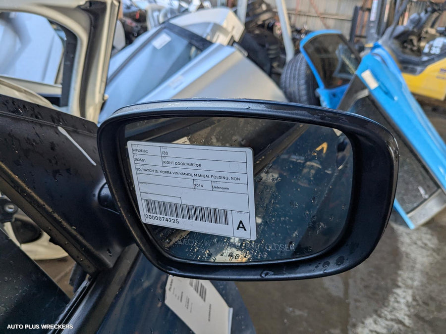 2014 Hyundai I30 Right Door Mirror