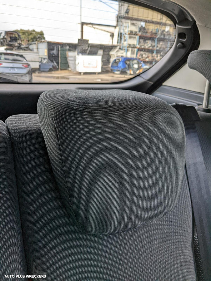 2011 Ford Fiesta Left Rear Door Window